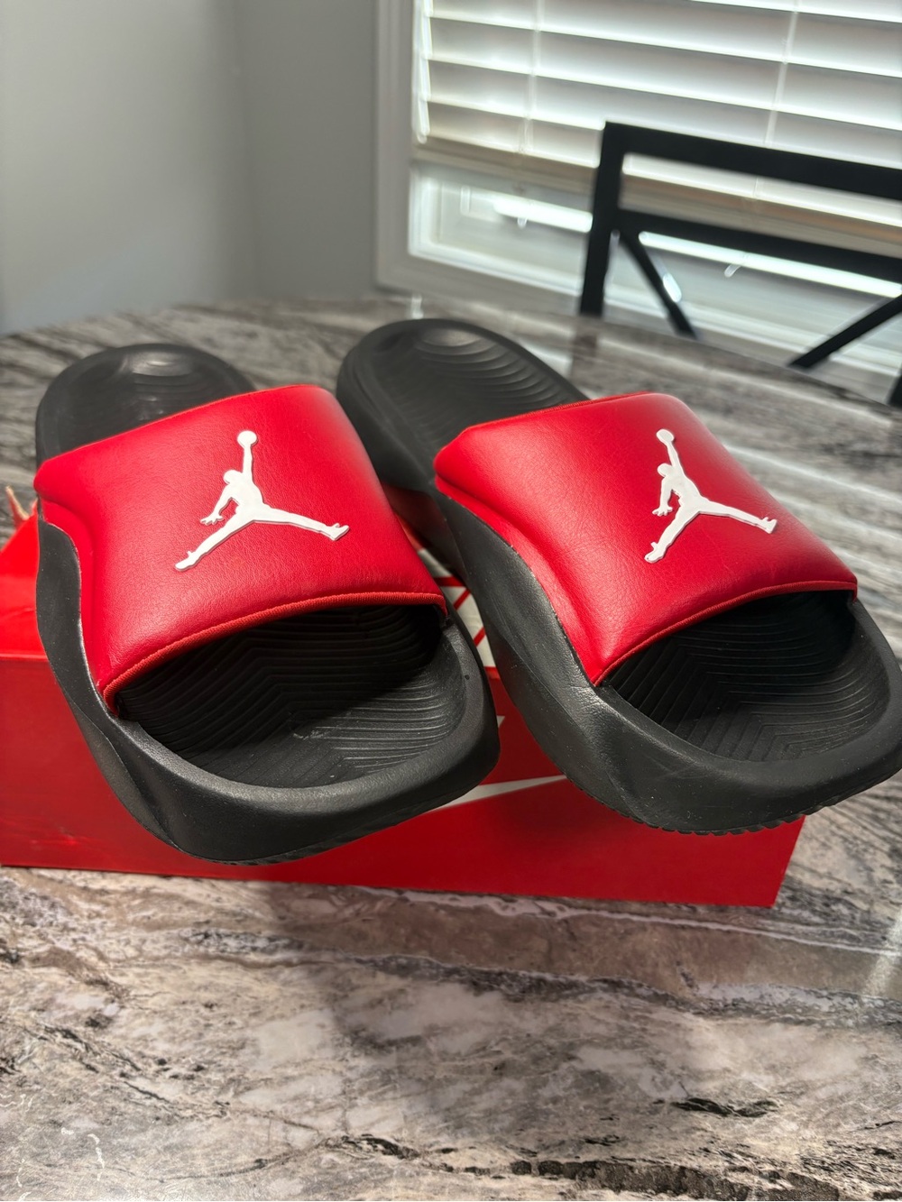 MENS AIR JORDAN SLIDE SIZE 11